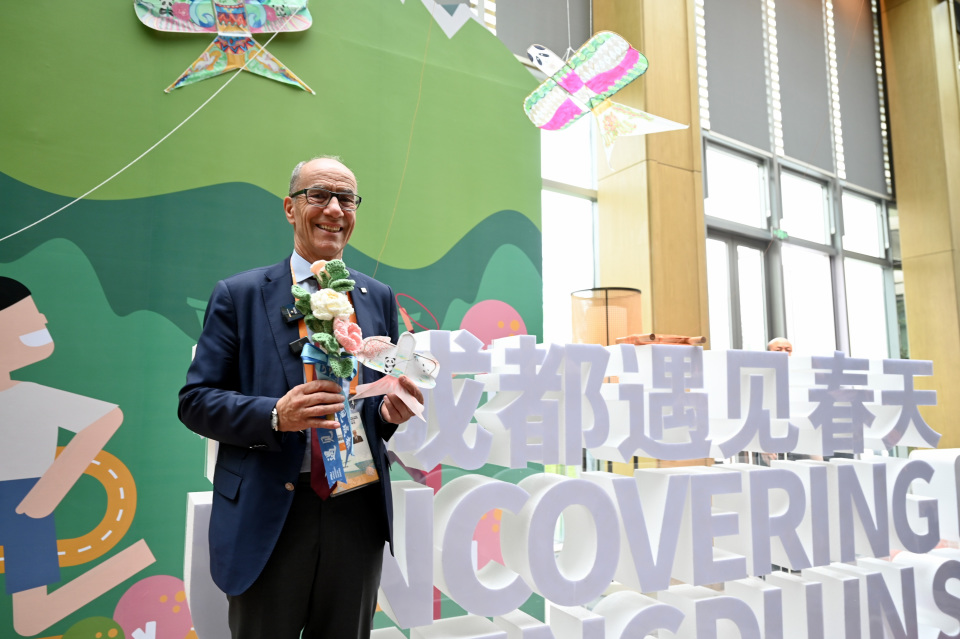 OZoXp, 举行 OZoXp, 举行