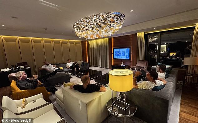 他们的前球, 率的球